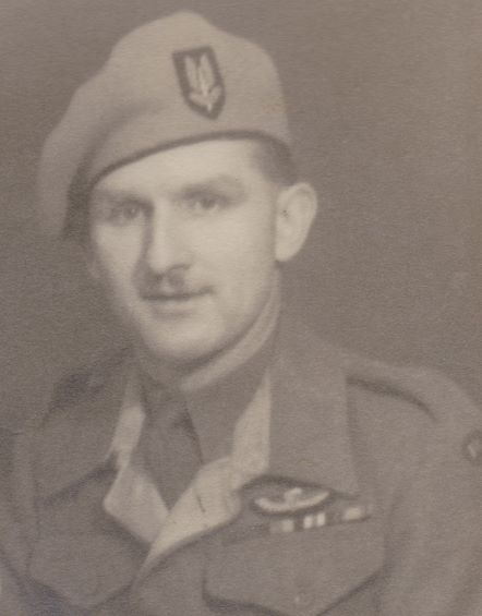 Robert Dennis (Chippy) Saunders New Forest Hampshire Scout Section SAS