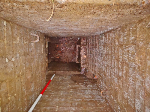 Drumlanrig OB - shaft of east entrance 
