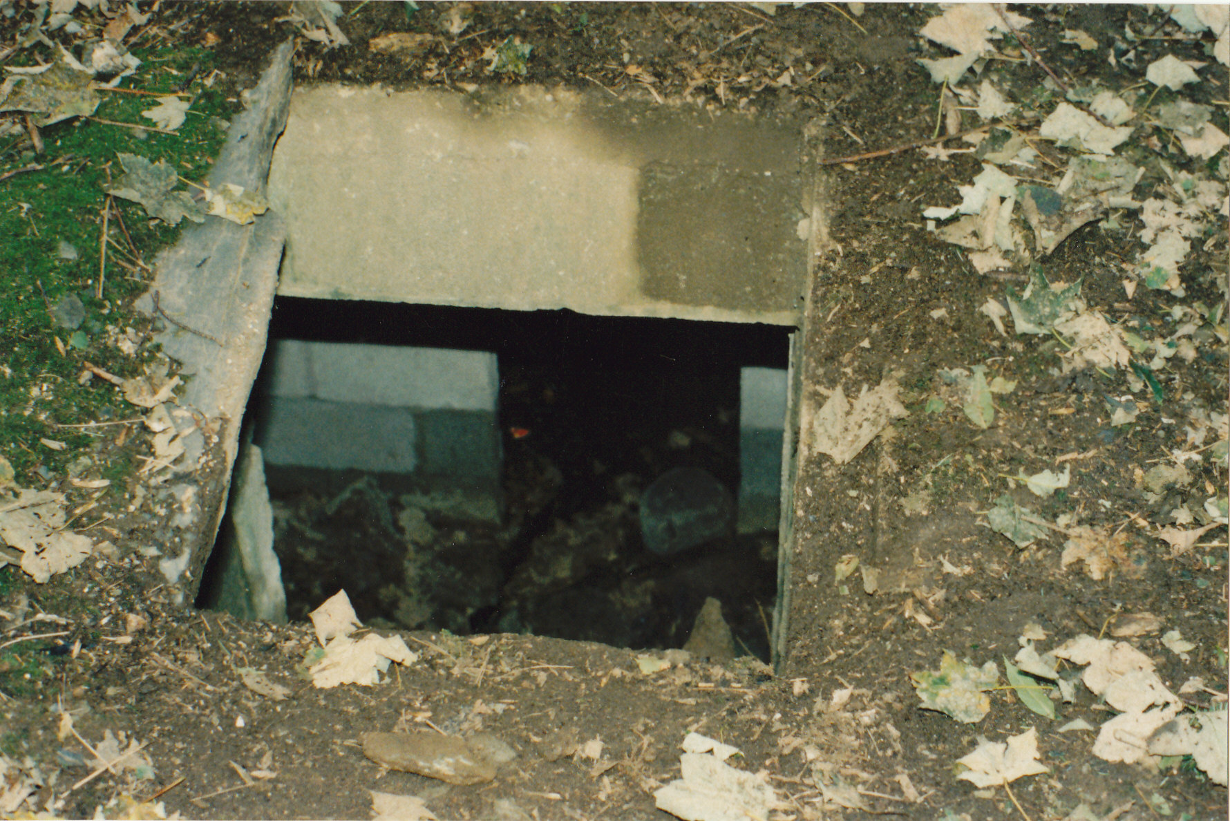 Plympton OB entrance hatch 1992