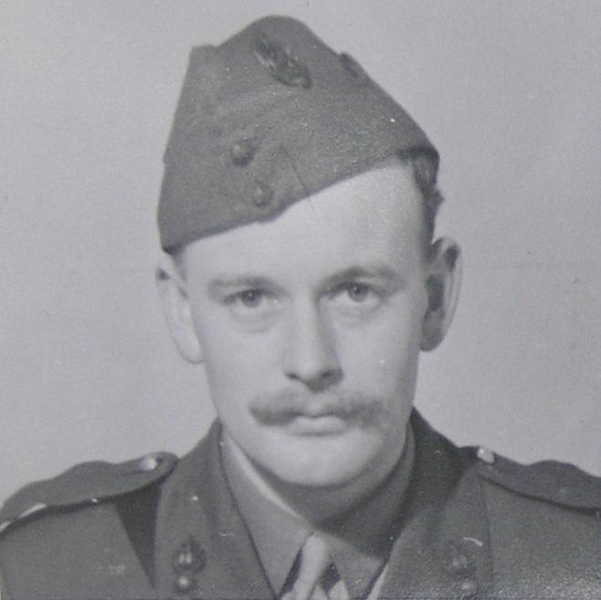 Photo of Captain Cecil Francis Tracy, Royal Engineers taken in 1943 for his SOE file